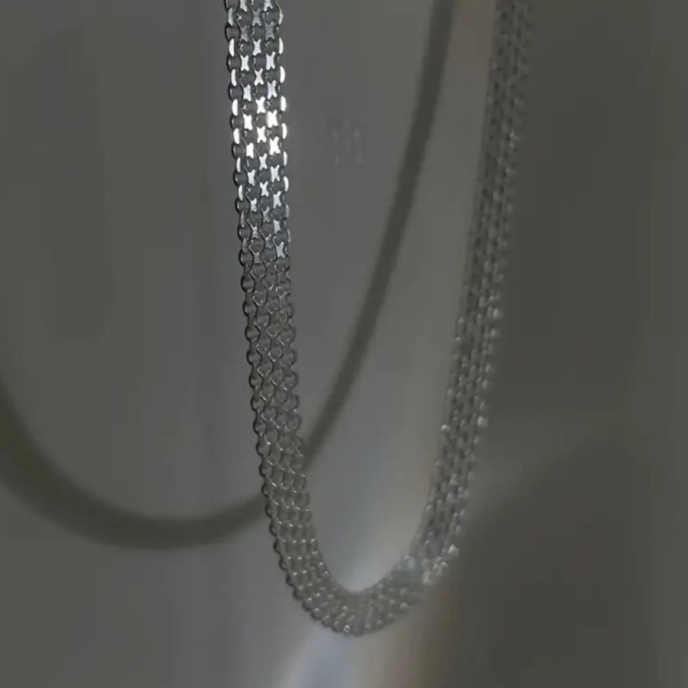 Elegant Silver Chain Necklace - Picture 4 of 4